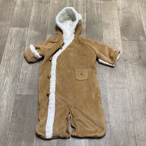 Newborn Baby‎ Gap Faux Suede Shearling Toggle Button Winter Snowsuit One Piece